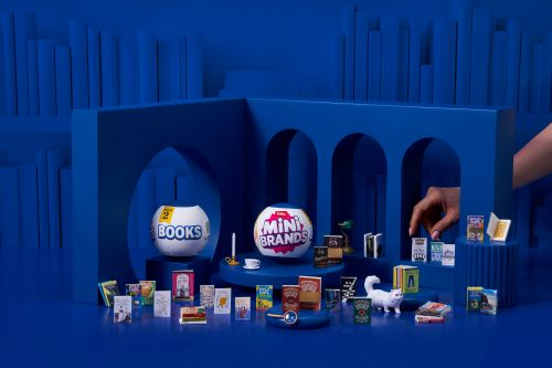 Mini Brands Mini Books Series 2 - Image 7